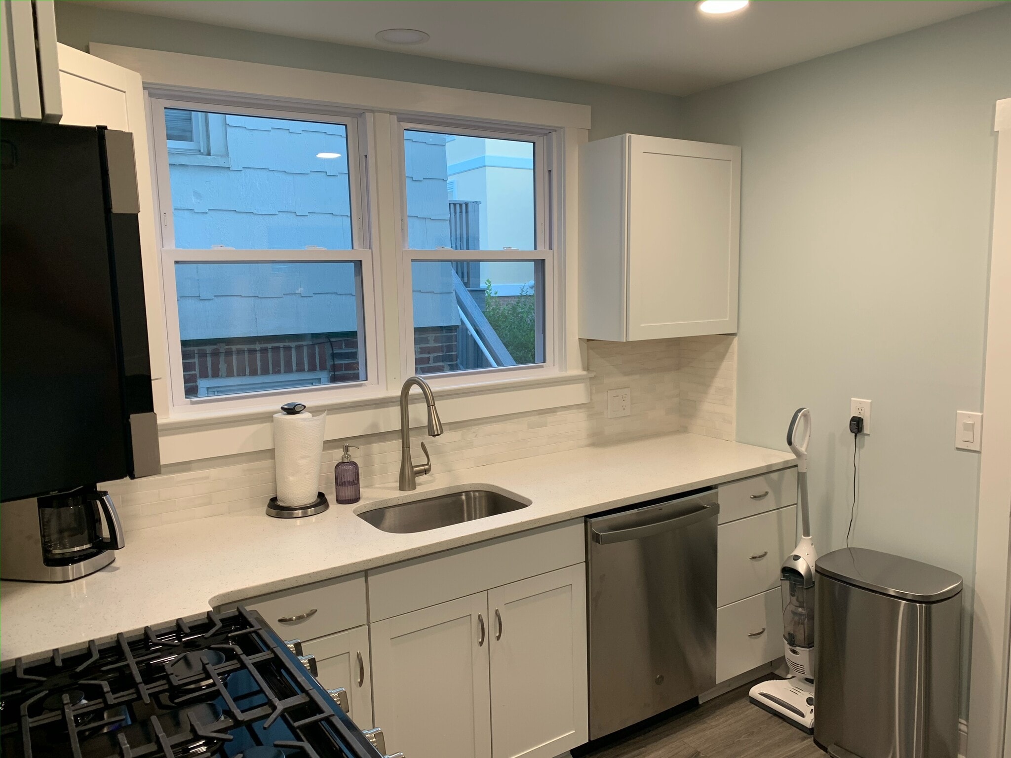 Building Photo - 610 Chelsea Pl