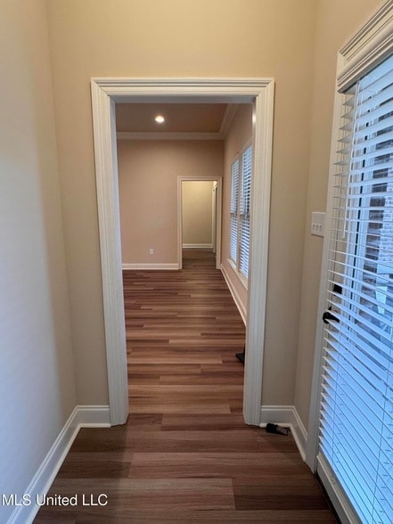 Building Photo - 9265 Natures Trl