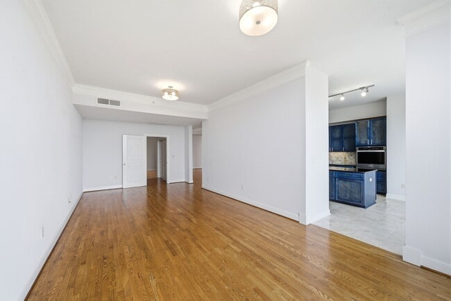 Building Photo - 3333 Allen Pkwy