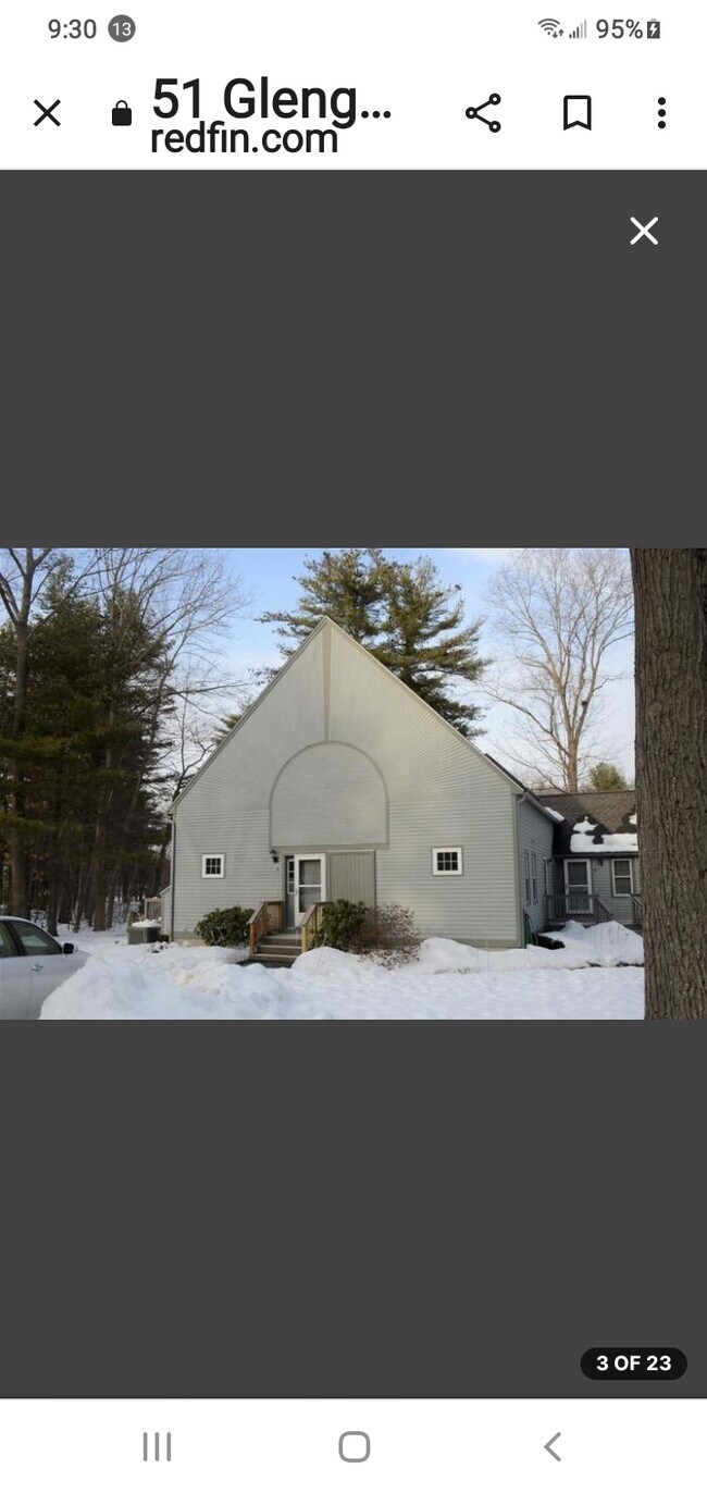 Photo of end unit Glengarry Condo - 43 Glengarry Dr