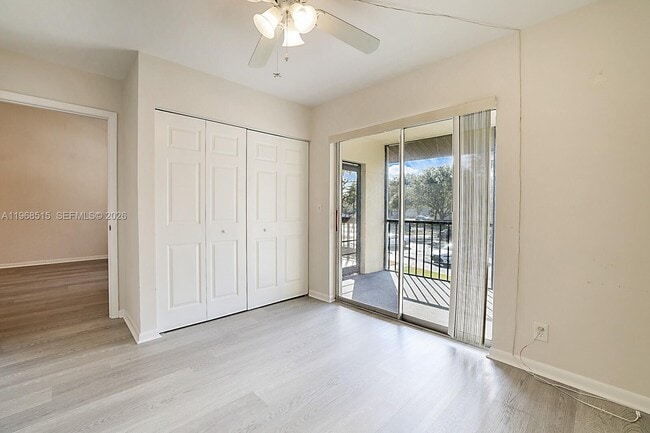 Building Photo - 6327 Chasewood Dr