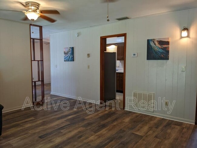 Building Photo - 454 S Hibiscus Ave
