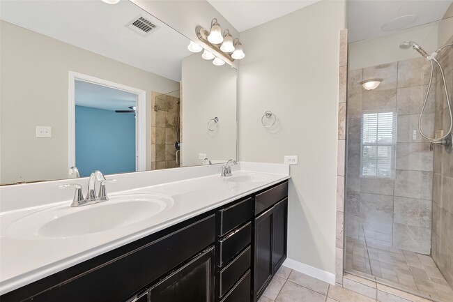 Building Photo - 6019 Wesley Manor Ct