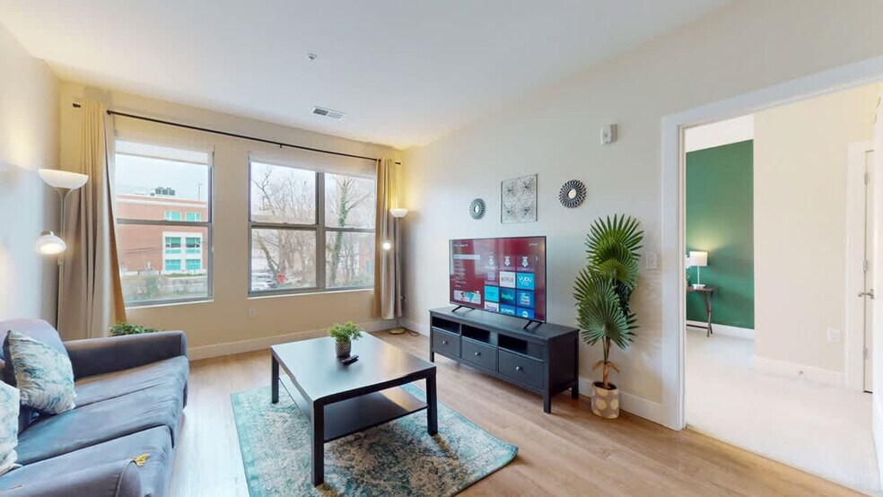 Building Photo - 545 Bedford St