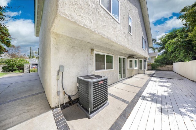 Building Photo - 19402 Lemon Hill Dr