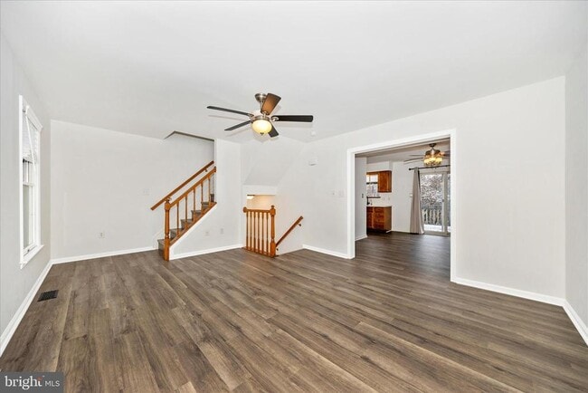 Building Photo - 19 Stonewall Ct