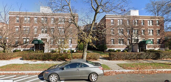 Primary Photo - 35 Fellsway W