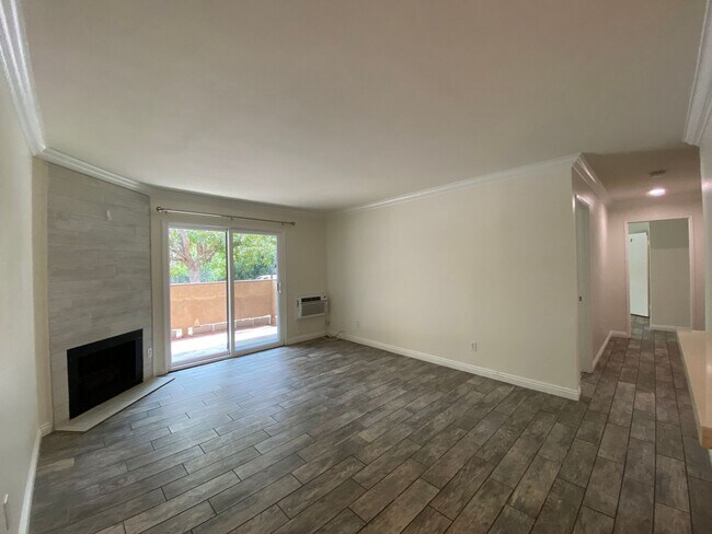 Building Photo - 2bed/2bath home in Mission Park Community!