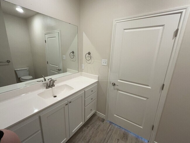 Building Photo - 5102 Rose Petal Ct