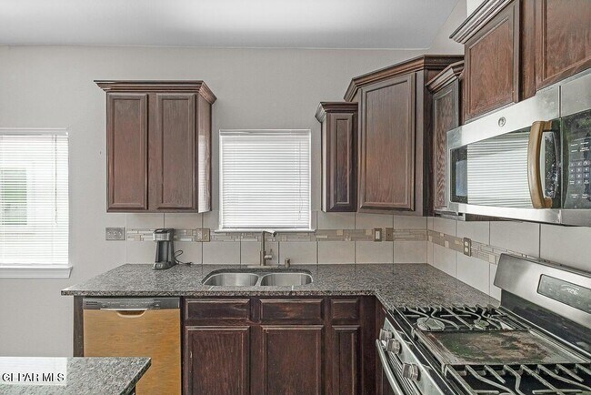 Building Photo - 14349 Tobe Davis Dr