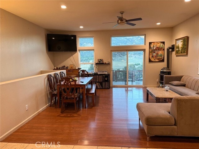 Building Photo - 1324 Pinetree Dr