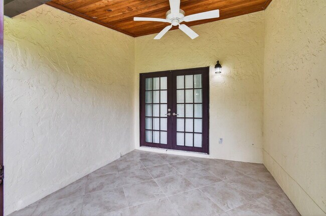 Building Photo - 3770 Blue Ridge Rd