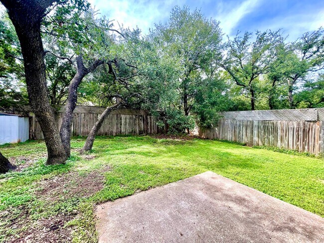 Building Photo - House For Lease in Milwood