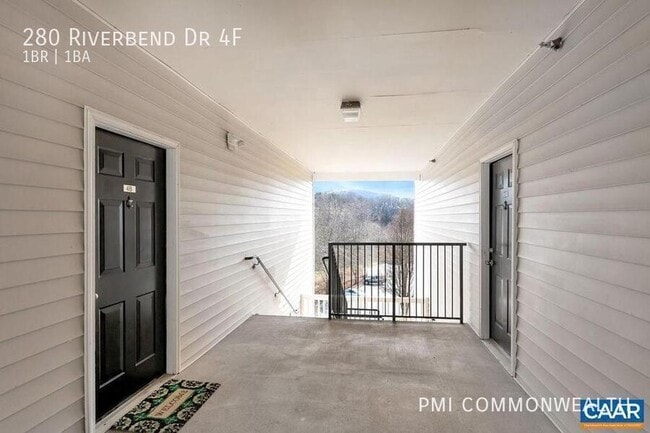 Building Photo - 280 Riverbend Dr