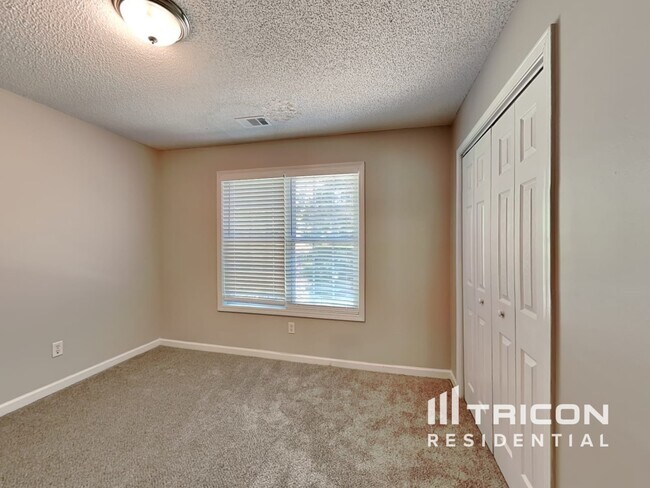 Building Photo - 4108 Lake Summit Ct