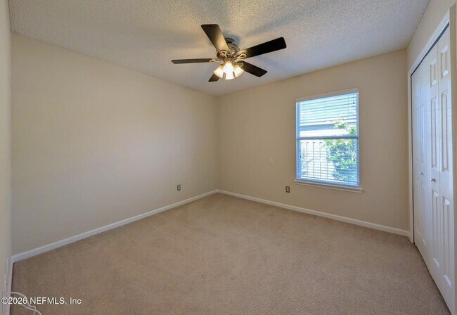 Building Photo - 12171 Basalt Dr N