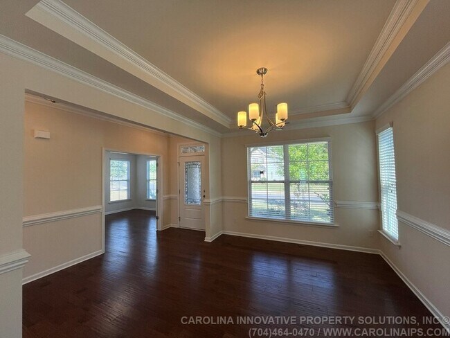 Building Photo - 385 Hawks Creek Pkwy