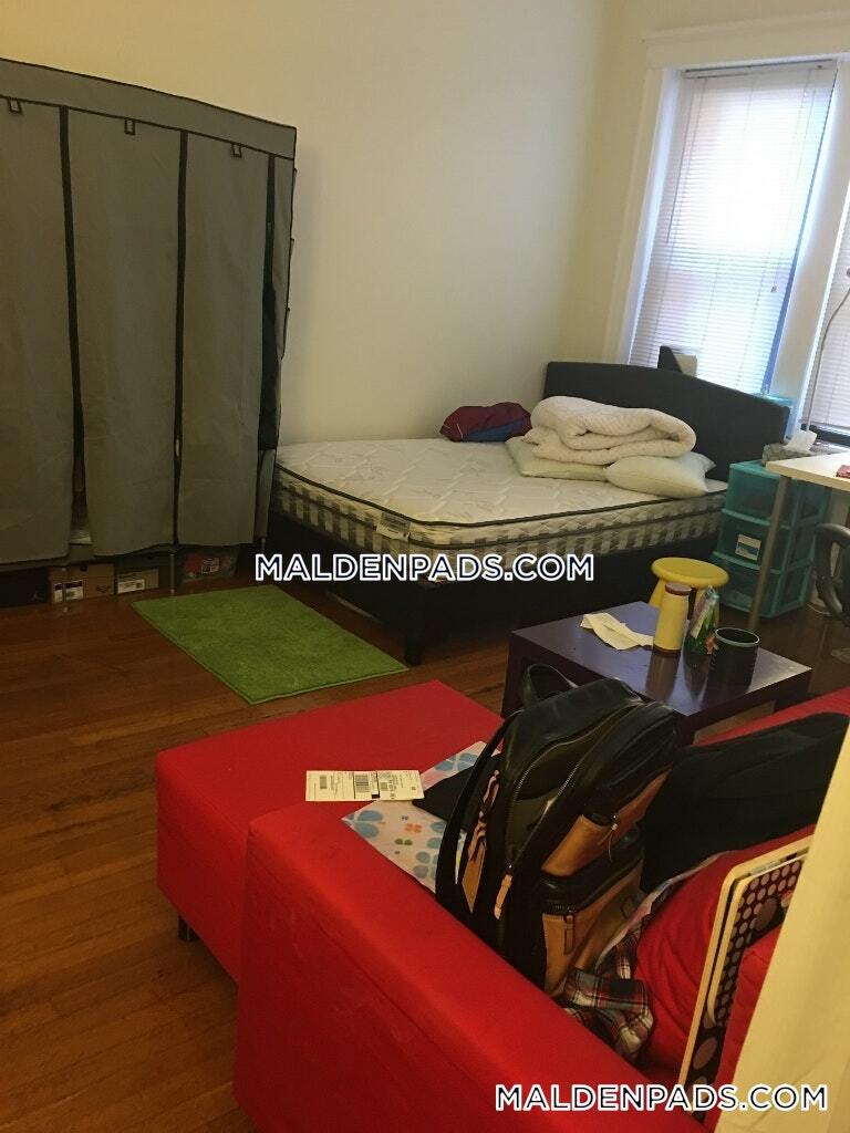 Building Photo - 17-19-19 Washington St S