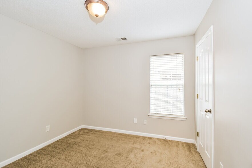 Building Photo - 1164 Cross Valley Cove