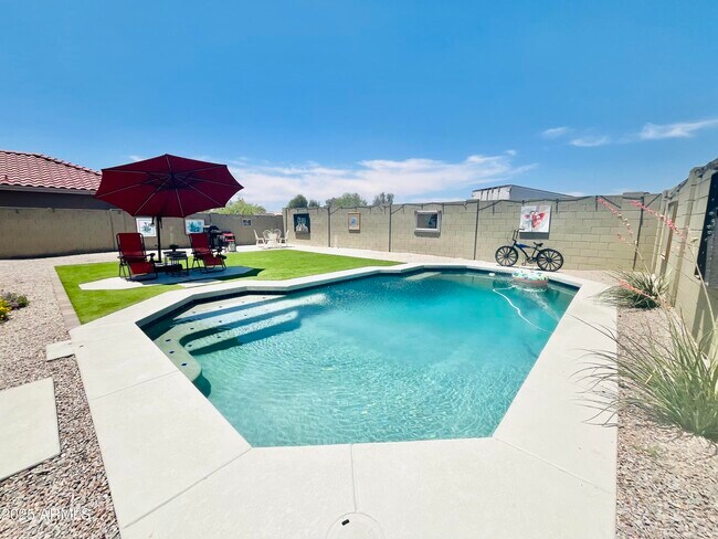 Building Photo - 2310 W Spencer Run