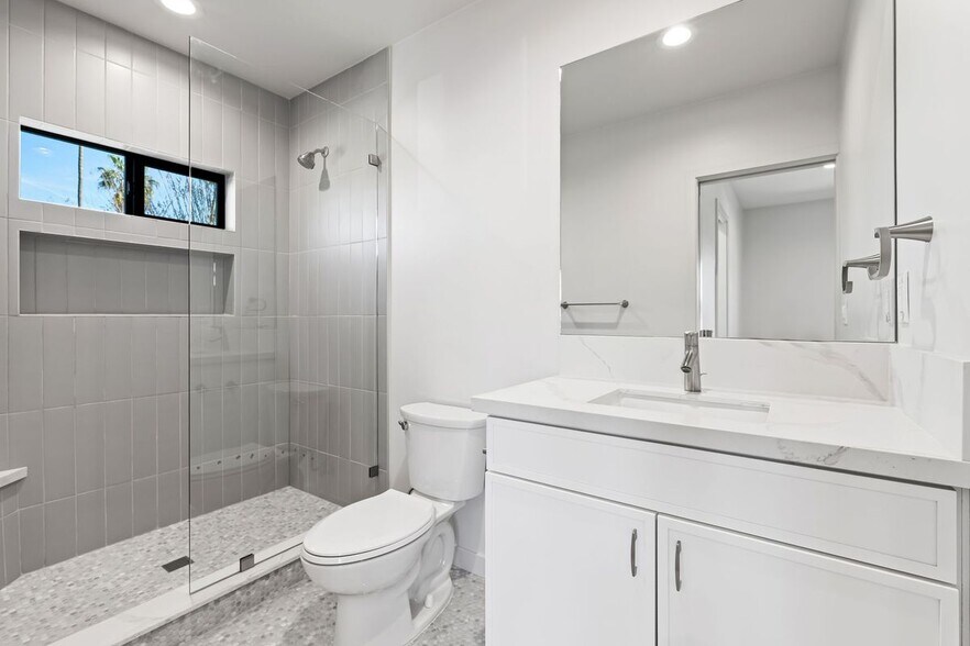 Building Photo - 4787 Panorama Dr