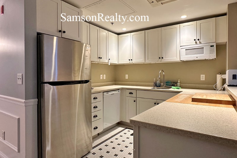 Building Photo - 65 Weybosset St