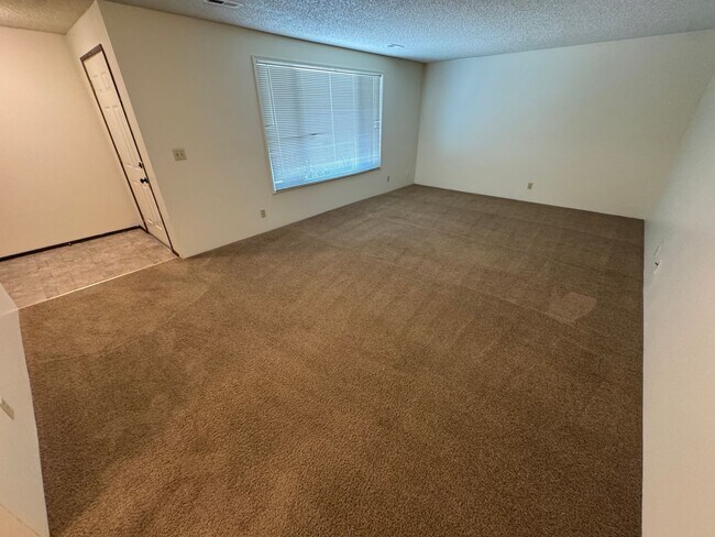 Building Photo - (HMA) Lancaster Fourplex - 1 Bedroom / 1 Bathroom w/ Carport