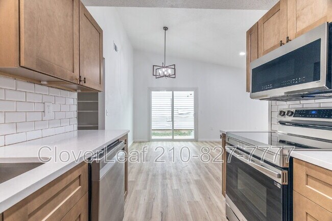 Building Photo - 8039 Big Bend