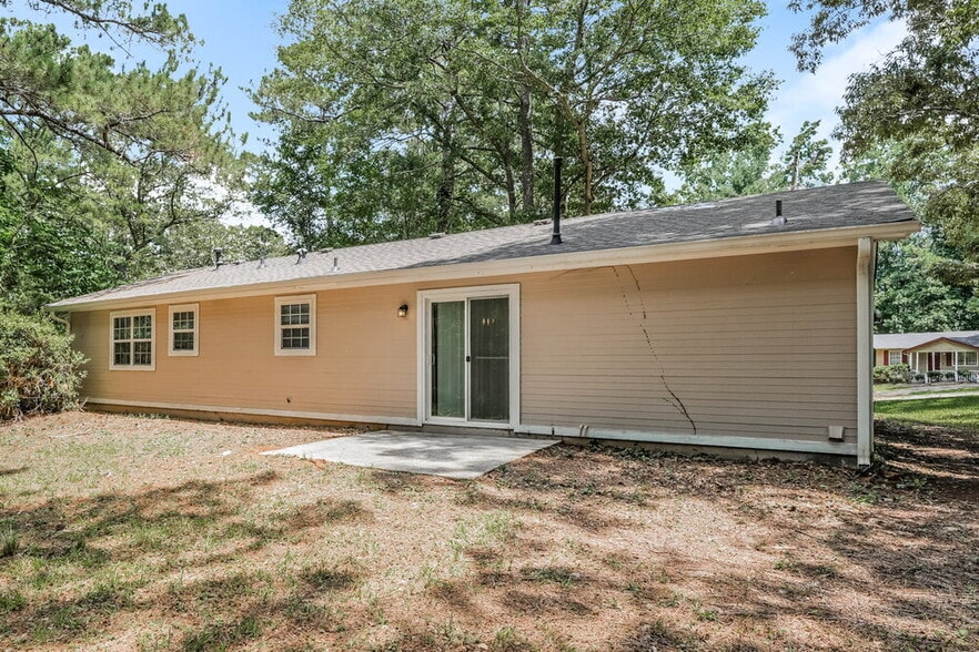 Building Photo - 320 Rodgers Ct SE