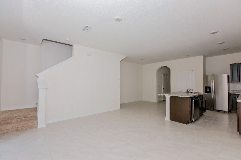 Building Photo - 1280 Yellow Finch Dr
