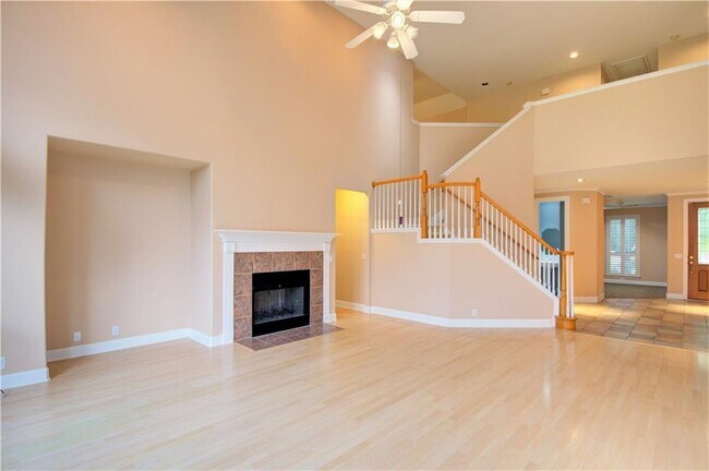Building Photo - 8217 Endeavor Cir
