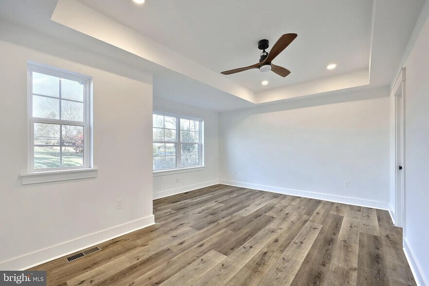 Building Photo - 1022 Trinity Rd