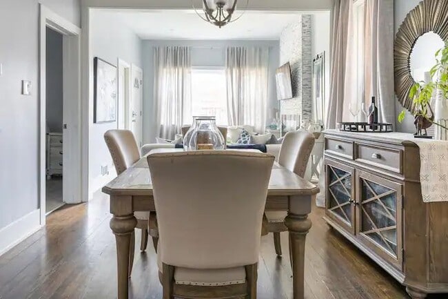 Building Photo - 4322 N Milwaukee Ave