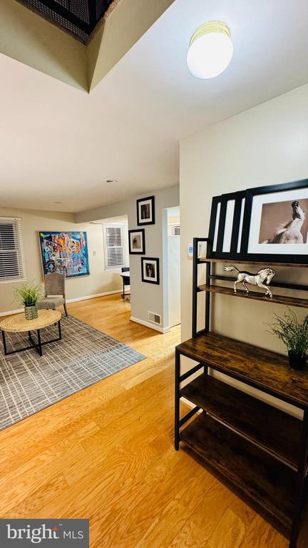 Building Photo - 1111 Dennis Ave