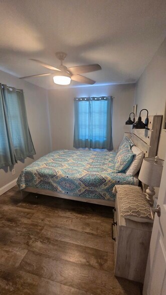 Bedroom - 1524 6th St NW