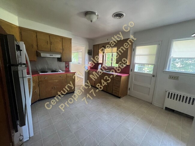 Building Photo - 3 BR, 3 Bath home in Red Lion School District