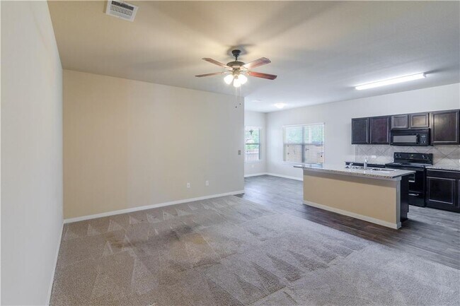 Building Photo - 15117 Bullbrier Rd