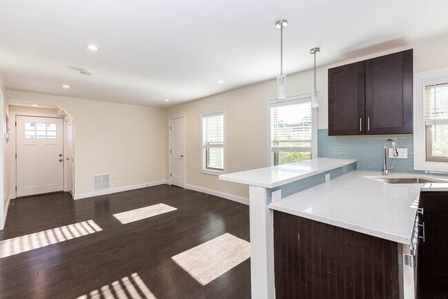 Building Photo - 39-41 Harvard St