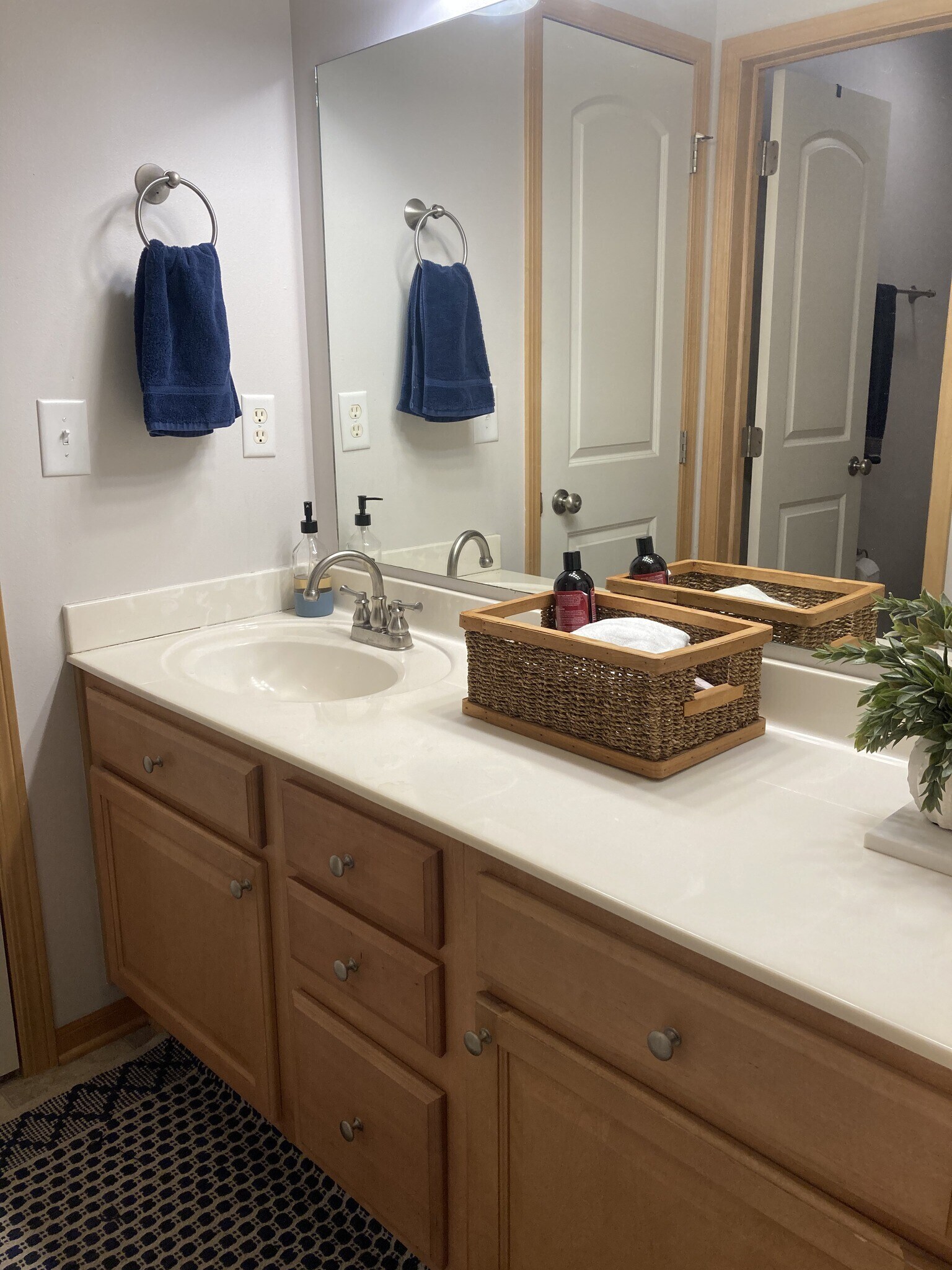 second full bathroom - 906 SE Crossings Ln