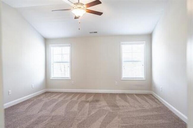 Building Photo - 655 N Prince Henry Way