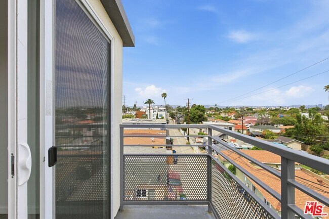 Building Photo - 4980 S Centinela Ave