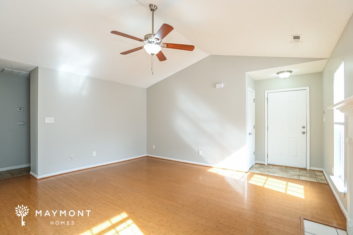 Building Photo - 2428 Fairstone Ave