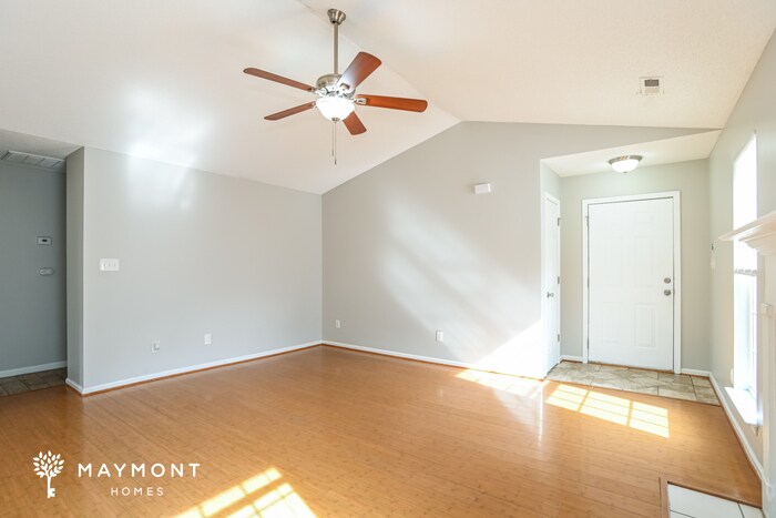 Building Photo - 2428 Fairstone Ave