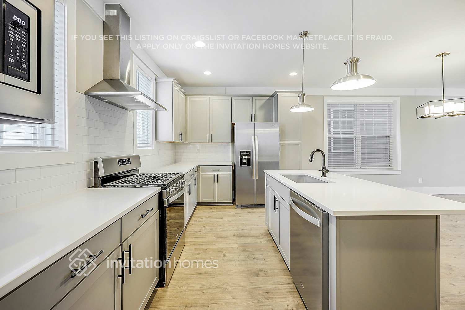 Building Photo - 647 Vernon Ave