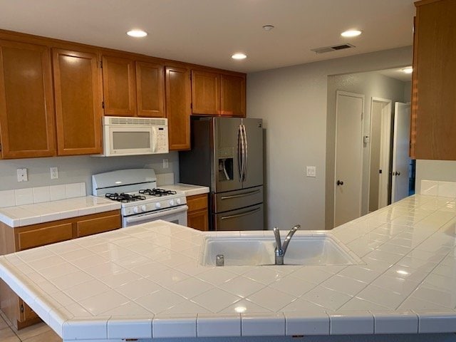 Building Photo - 1615 Carriage Cir