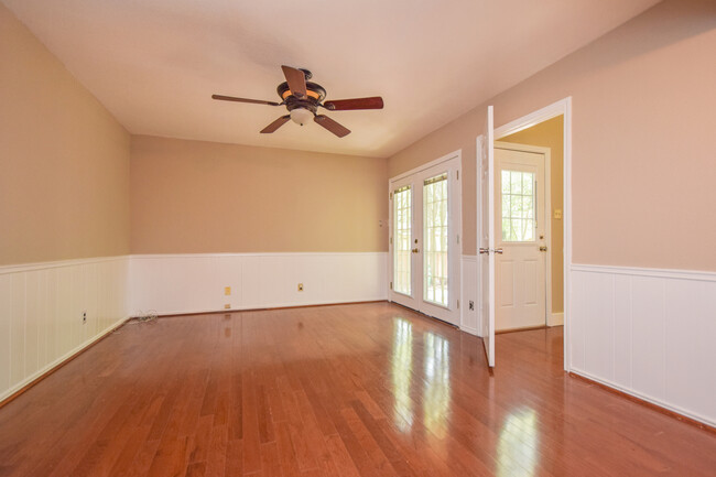 Building Photo - 3 Bedroom Townhouse - Northwest Hills