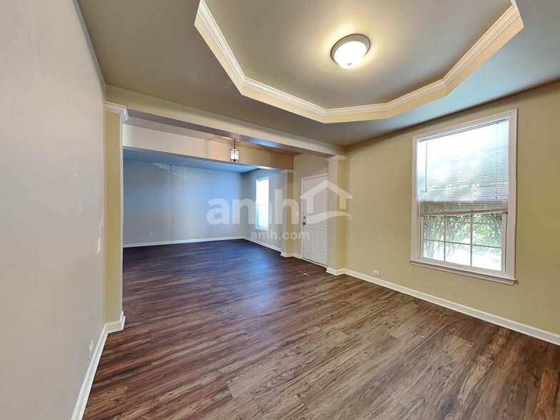 Building Photo - 2673 Blowing Wind Cir