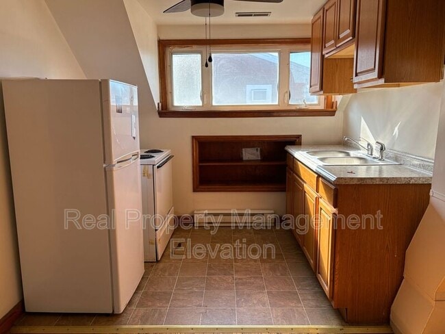 Building Photo - 908 Florida Ave