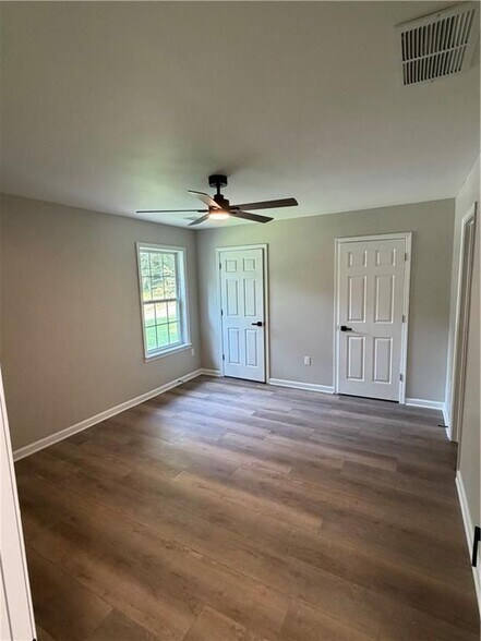 Building Photo - 1286 N Lea Ct SE