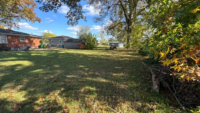 Building Photo - 5908 Ashby Ln